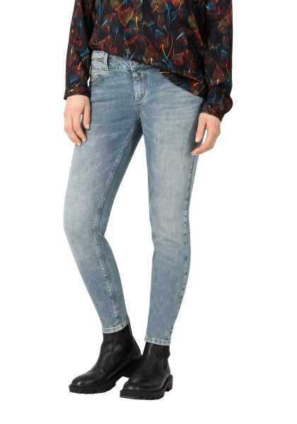 detail Timezone dámské jeans Slim EnyaTZ 17-10025-00-3780